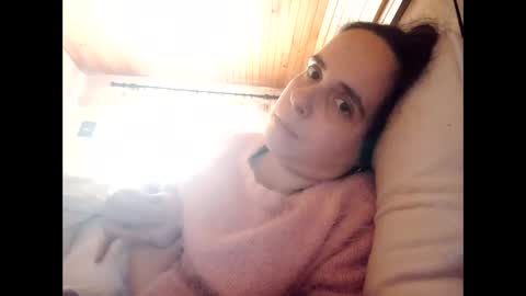 Snapshot of cherymoon89 chatting on February 18, 2025, 11:44 am CherryMoon online show from February 18, 2025, 11:44 am