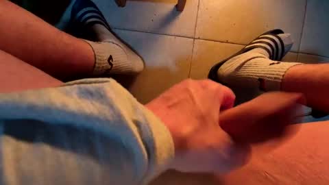 Snapshot of chevi23cm chatting on December 4, 2025, 10:40 pm chevi23cm online show from December 4, 2025, 10:40 pm