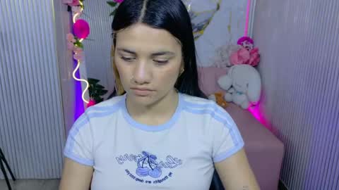 Snapshot of chiara_tay chatting on June 1, 2026, 7:26 pm Chiara online show from June 1, 2026, 7:26 pm