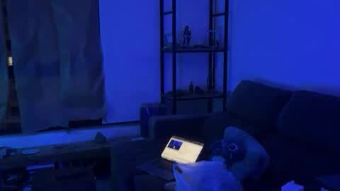 chic666 online show from September 28, 2025, 3:23 am