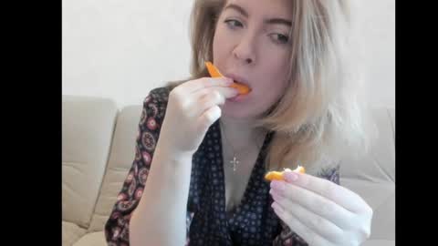 Snapshot of chicafortuna chatting on February 15, 2025, 2:58 am NBFG online show from February 15, 2025, 2:58 am