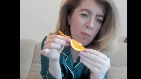 Snapshot of chicafortuna chatting on March 12, 2025, 2:41 am NBFG online show from March 12, 2025, 2:41 am