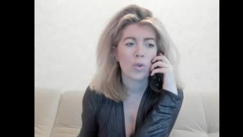 Snapshot of chicafortuna chatting on October 8, 2025, 2:42 am NBFG online show from October 8, 2025, 2:42 am