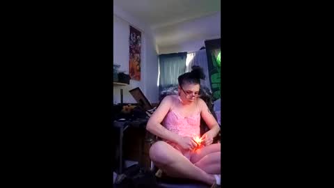 Snapshot of chichibird chatting on December 20, 2025, 8:27 pm chichibird online show from December 20, 2025, 8:27 pm