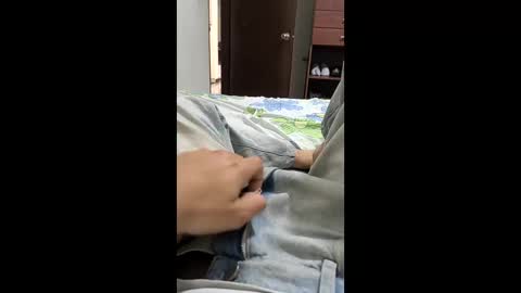chicohot19lol online show from June 10, 2026, 3:39 am