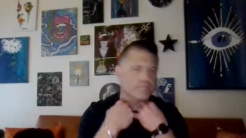 Chico Niles online show from May 3, 2026, 1:11 am
