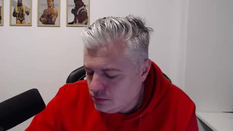ChiefGrayHead online show from November 23, 2025, 2:22 am