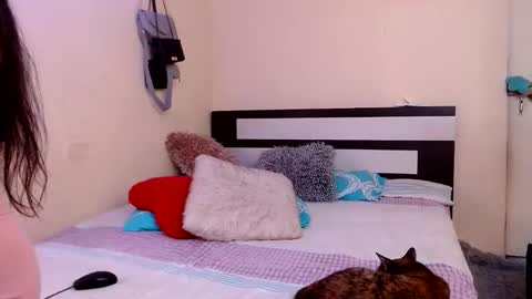  Valentina  online show from November 26, 2025, 8:43 pm