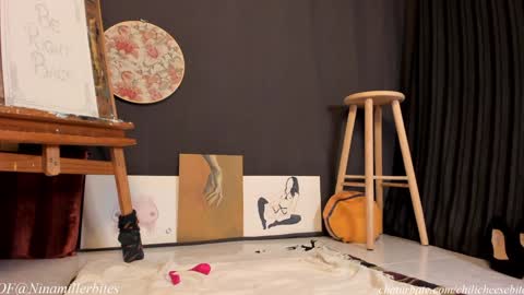 Nina   online show from February 2, 2025, 8:08 pm