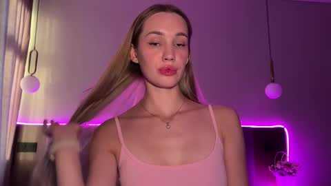 Goddess Vika - owner of all ur money online show from October 21, 2025, 1:56 pm