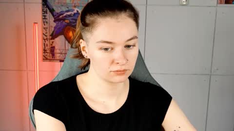 Bella online show from January 11, 2026, 5:01 am