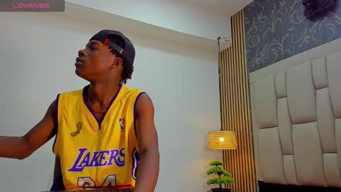 chimi88 online show from March 10, 2025, 11:32 am