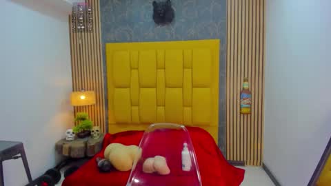 chimi88 online show from February 4, 2026, 11:49 am