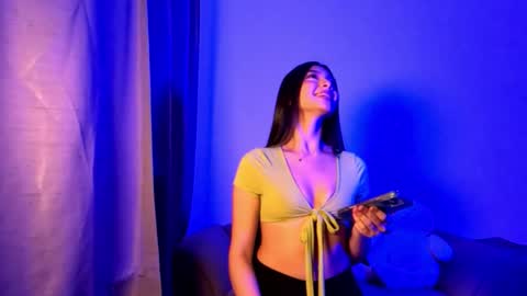 chinicr18 online show from March 22, 2026, 12:36 am