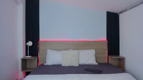 Chiqui online show from December 14, 2025, 1:27 pm