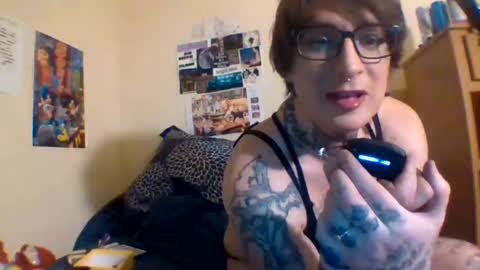 Snapshot of chl0efromthestars chatting on March 1, 2026, 6:48 am chl0efromthestars online show from March 1, 2026, 6:48 am