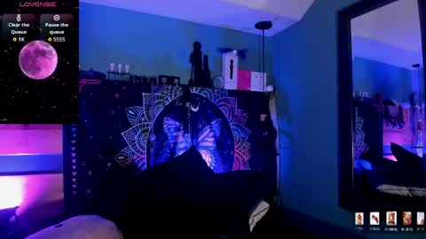 Chloeallennn  online show from June 6, 2026, 11:48 am
