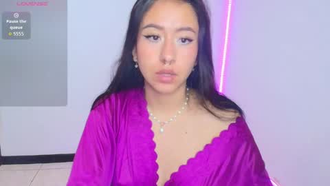 chloe_desire11 online show from June 4, 2026, 10:43 am