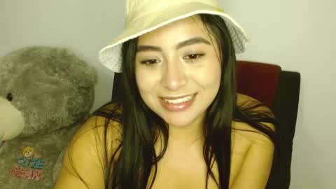 Snapshot of chloe_dolce chatting on September 30, 2025, 11:43 pm chloe_dolce online show from September 30, 2025, 11:43 pm