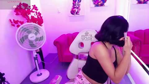 Snapshot of chloe_haart chatting on July 1, 2026, 7:35 pm CHLOE. online show from July 1, 2026, 7:35 pm