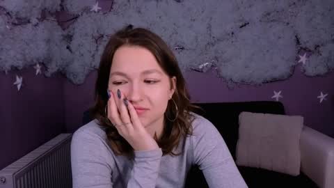 chloe_ley online show from March 30, 2026, 9:10 am