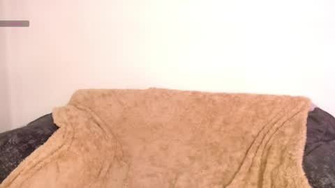 chloe_peach_ online show from May 15, 2026, 12:01 pm