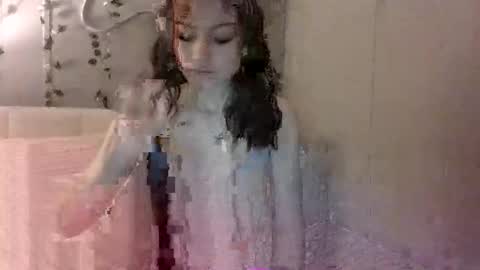 chloe rae online show from November 29, 2025, 4:15 am