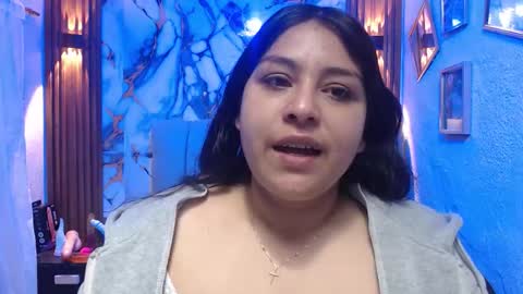 chloe_smith5 online show from February 6, 2026, 1:25 pm