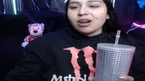 chloe_smith5 online show from April 6, 2026, 1:12 pm