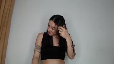 Chloe  online show from September 25, 2025, 9:40 pm