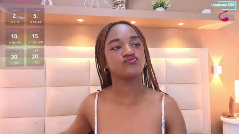 CHLOE online show from June 8, 2026, 12:27 pm