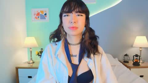 chloeesky online show from October 13, 2025, 3:12 pm