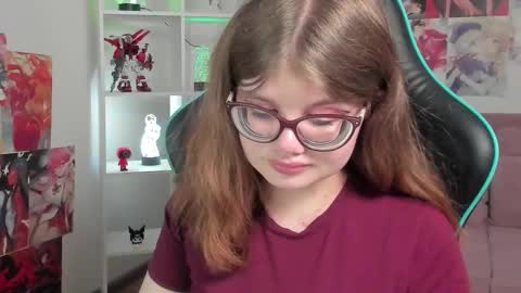 ChloeHalses online show from February 12, 2026, 5:24 am