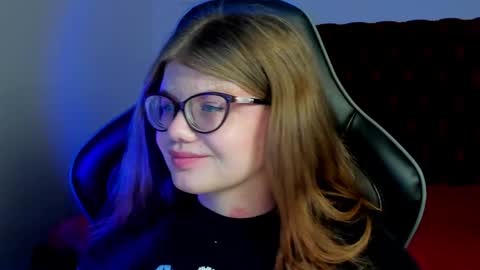 ChloeHalses online show from March 29, 2026, 5:02 pm