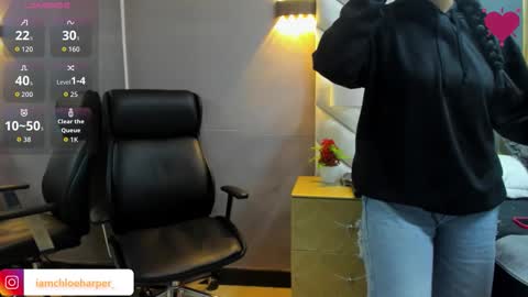  Chloe Harper  online show from March 26, 2026, 11:38 am