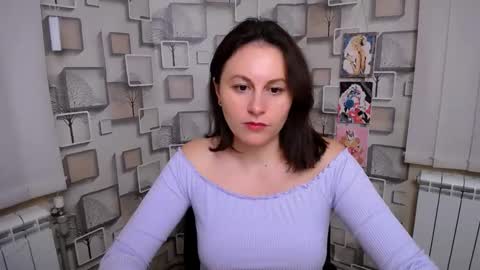 Chloe online show from November 26, 2025, 10:16 am