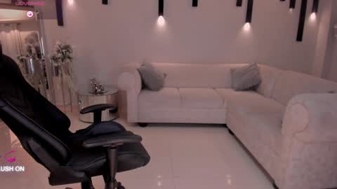 Snapshot of chloemanson chatting on February 9, 2025, 2:38 am Chloe OF chloemanson online show from February 9, 2025, 2:38 am