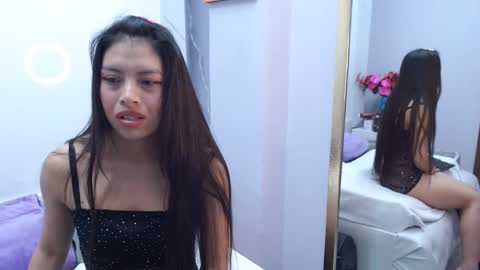 Snapshot of chloemartini_ chatting on December 21, 2024, 2:52 am ChloeSignup For Free Join my Fan Club online show from December 21, 2024, 2:52 am