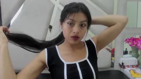 Snapshot of chloemartini_ chatting on January 2, 2025, 2:54 am ChloeSignup For Free Join my Fan Club online show from January 2, 2025, 2:54 am