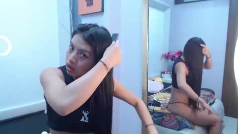 Snapshot of chloemartini_ chatting on January 22, 2025, 6:31 am ChloeSignup For Free Join my Fan Club online show from January 22, 2025, 6:31 am