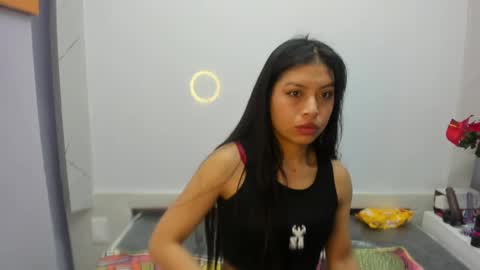 Snapshot of chloemartini_ chatting on March 2, 2025, 2:51 am ChloeSignup For Free Join my Fan Club online show from March 2, 2025, 2:51 am