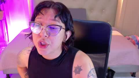 Snapshot of chloerossee chatting on April 24, 2026, 1:30 am Chloe rosse online show from April 24, 2026, 1:30 am