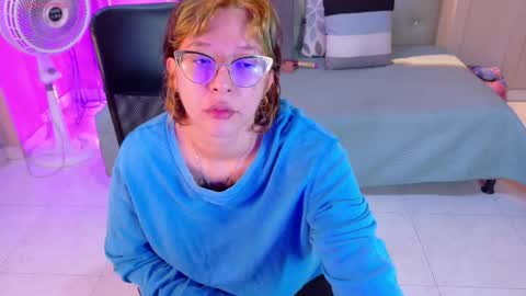 Snapshot of chloerossee chatting on June 7, 2026, 1:15 pm Chloe rosse online show from June 7, 2026, 1:15 pm