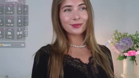 chloi_hes online show from October 11, 2025, 9:19 am