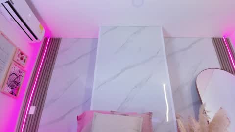 Chlooe online show from January 30, 2025, 12:27 pm