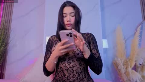 Chlooe online show from October 15, 2025, 1:17 am