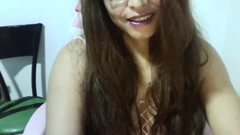 chochohot45 online show from February 16, 2025, 3:37 am