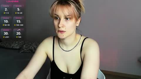 choco_meowx online show from June 10, 2026, 11:09 am