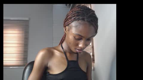 choco_petitqueen online show from January 16, 2026, 7:34 am