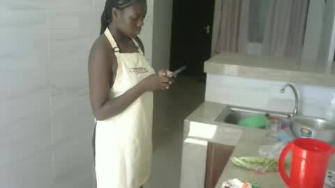 Snapshot of chocolate_ebony254 chatting on October 31, 2025, 10:38 am Nicah online show from October 31, 2025, 10:38 am